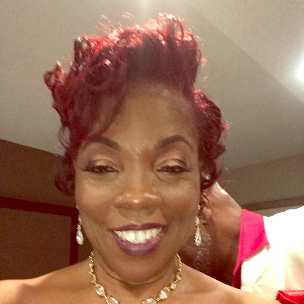 Meet your Posher, Cassandra